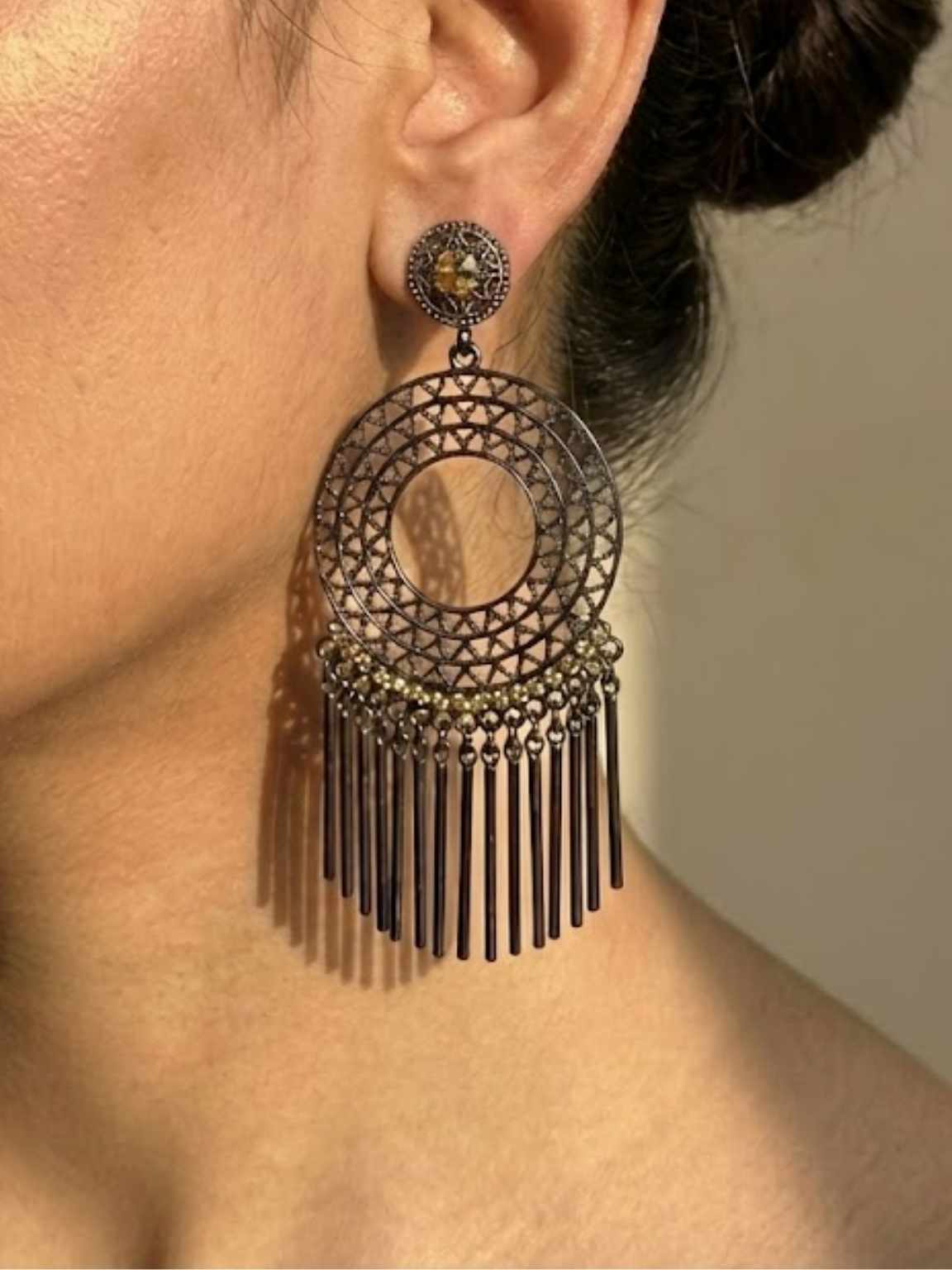 Elegant Black Metal Circular Earrings with Fringe Detailing Elegant Black Metal Circular Earrings with Fringe Detailing